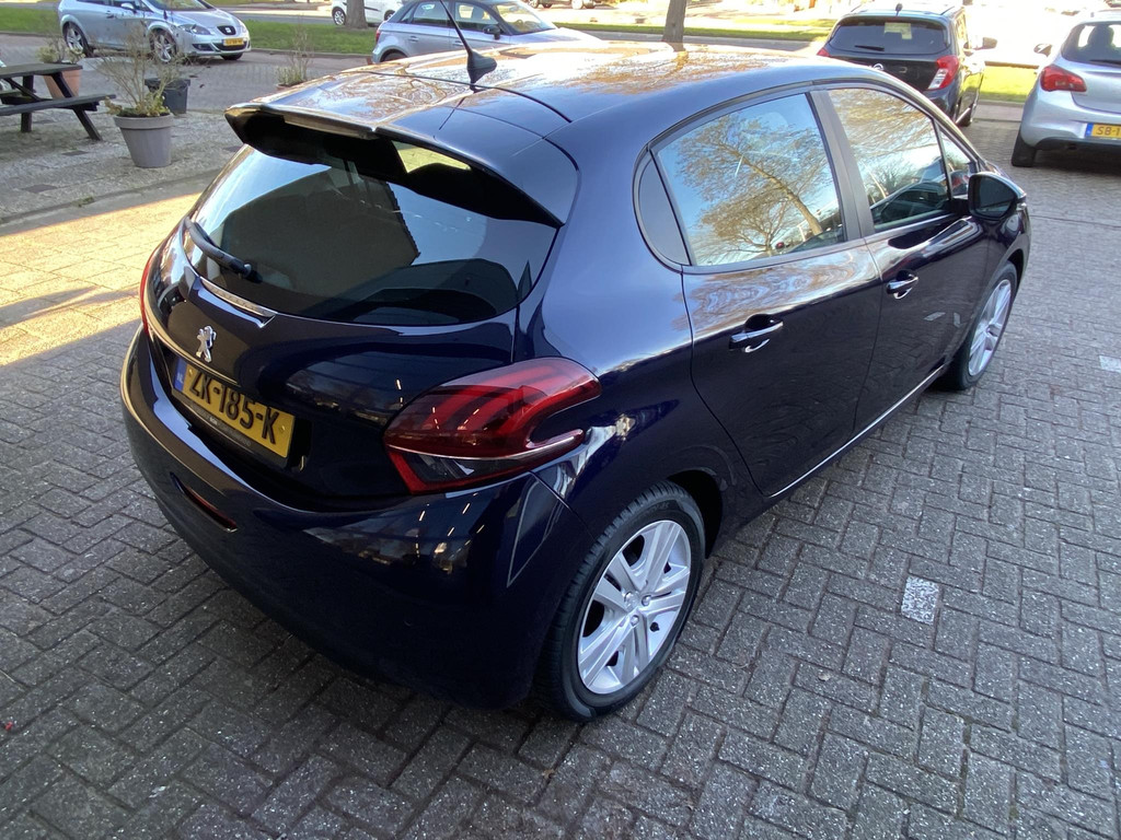 Peugeot 208 afbeelding 12